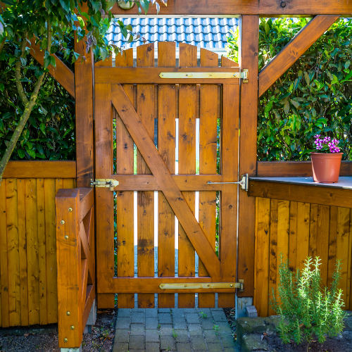 puerta de exterior de madera - portón